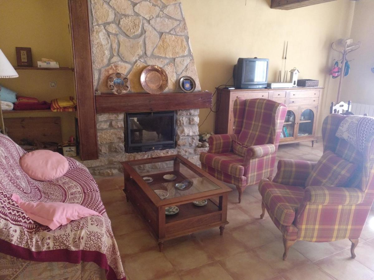 Casa Rural Amador Villarroya de los Pinares 外观 照片